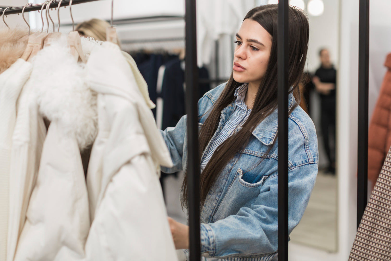 Shopping Women’s Coats on Sale Tips for Fit and Timing