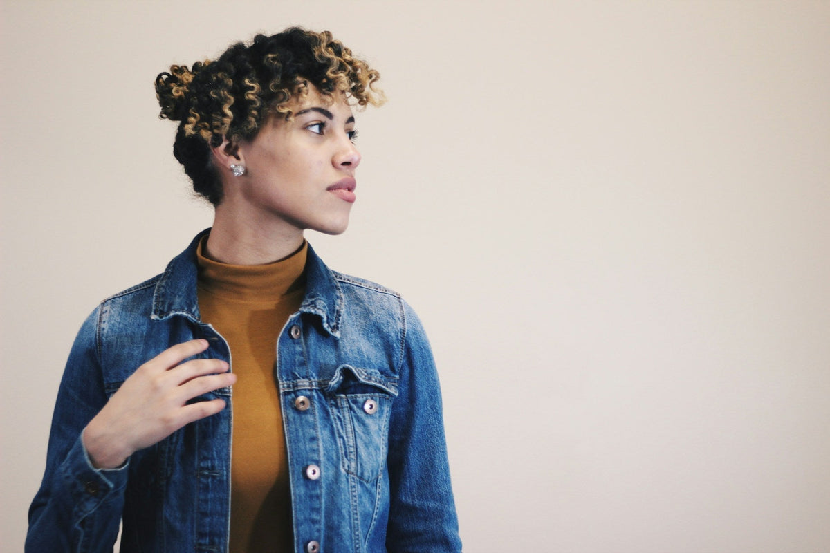 How Women’s Denim Blazer Jackets Add Layers to Cold Weather Looks - OLIVIA'S