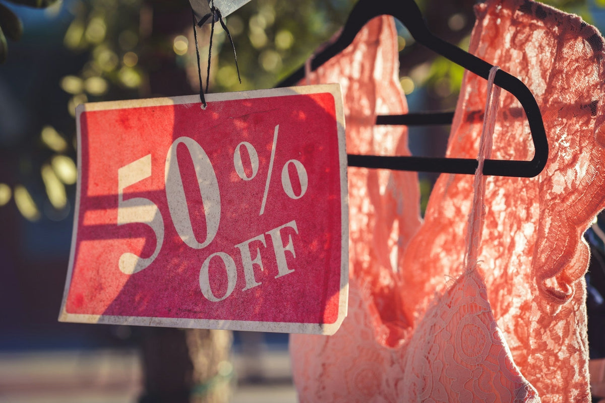 Late Summer Sales At Clothing Stores In Salem - OLIVIA'S