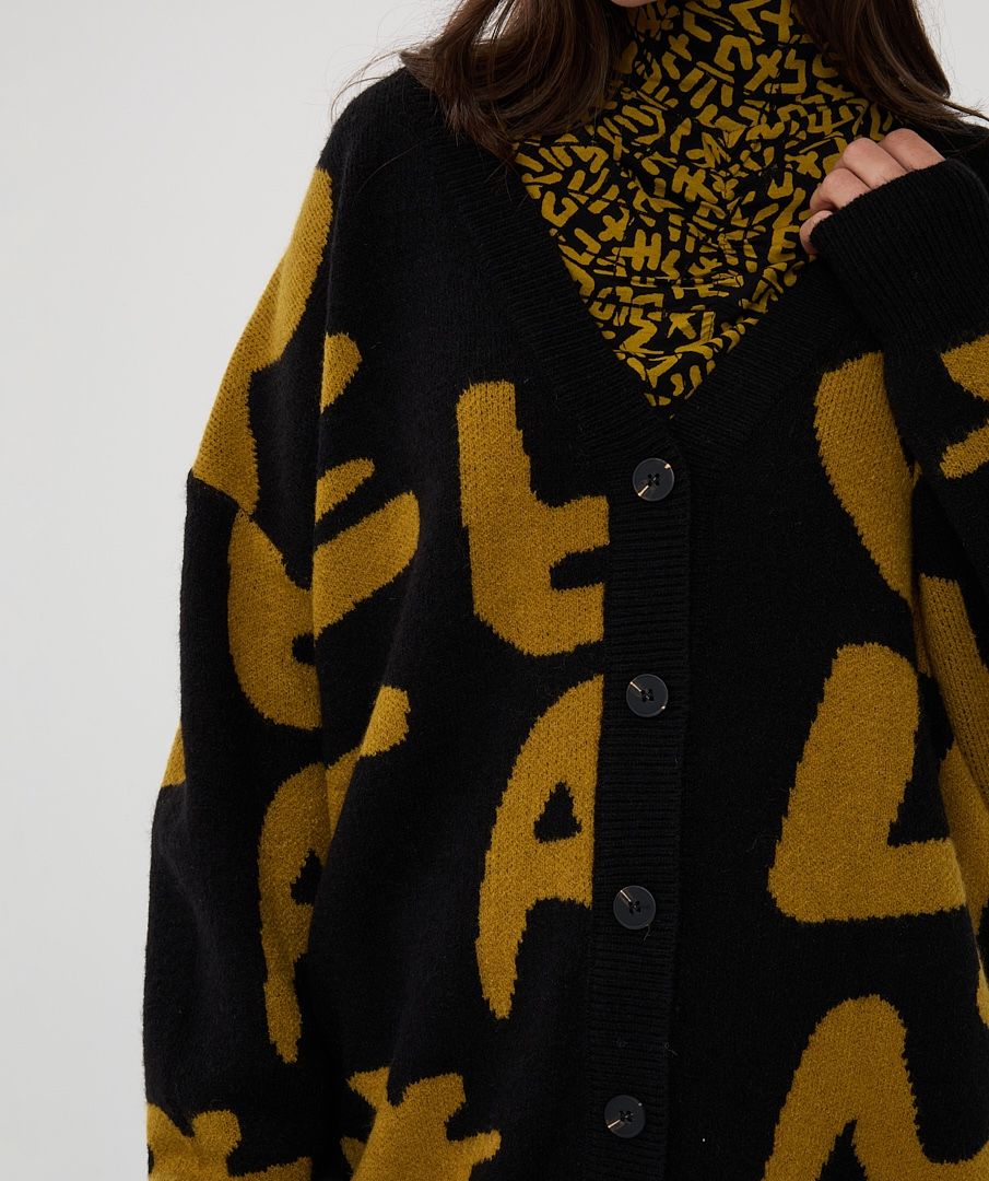 Cardigan Intarisa Letters