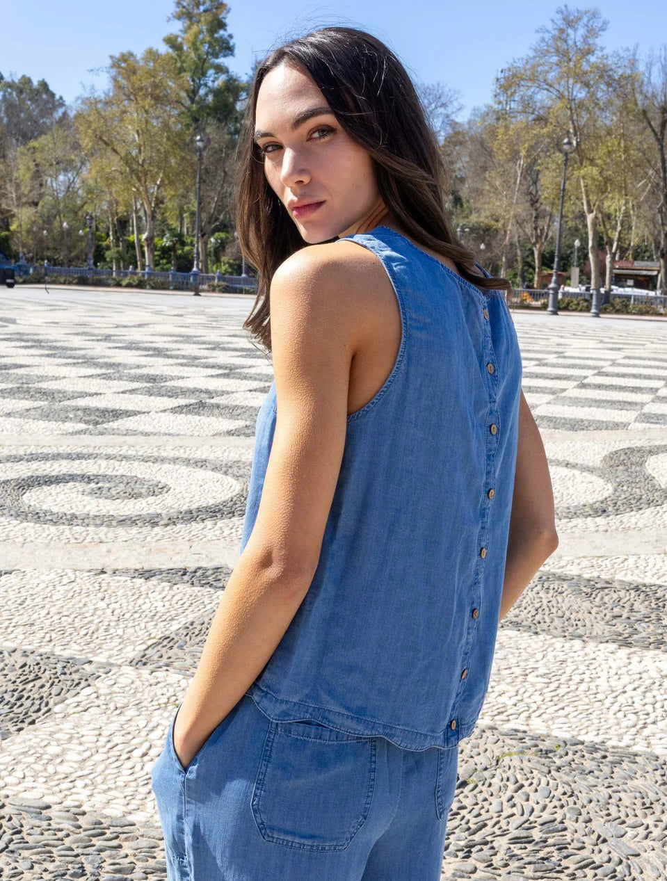 Charlie B Tencel Sleeveless Scalloped Top