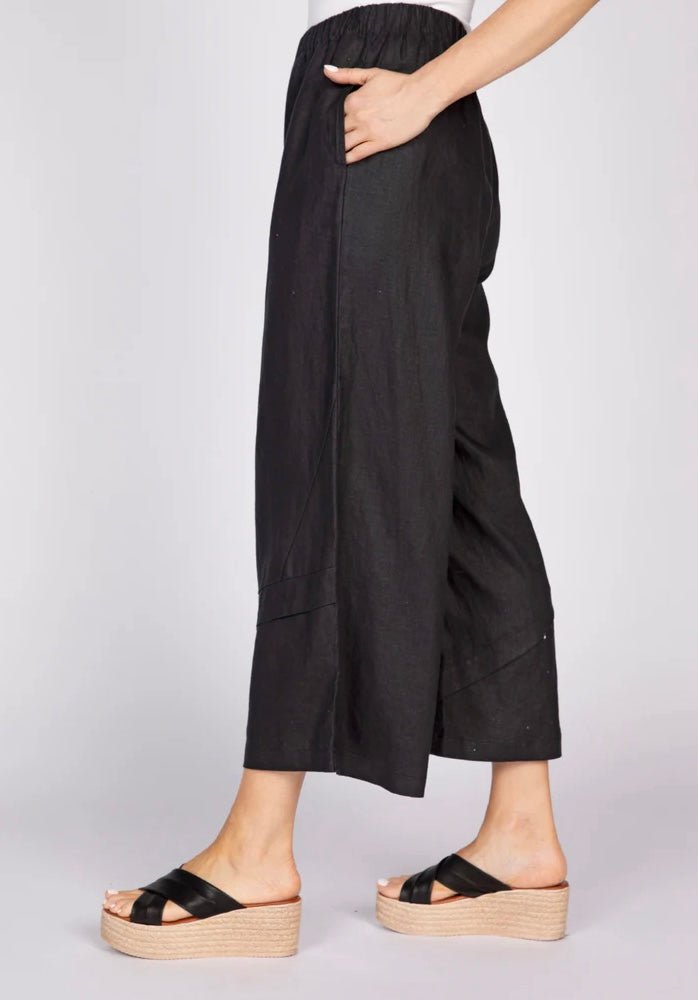 Olivia Women's Crossroads Seamed Pant - OLIVIA'S