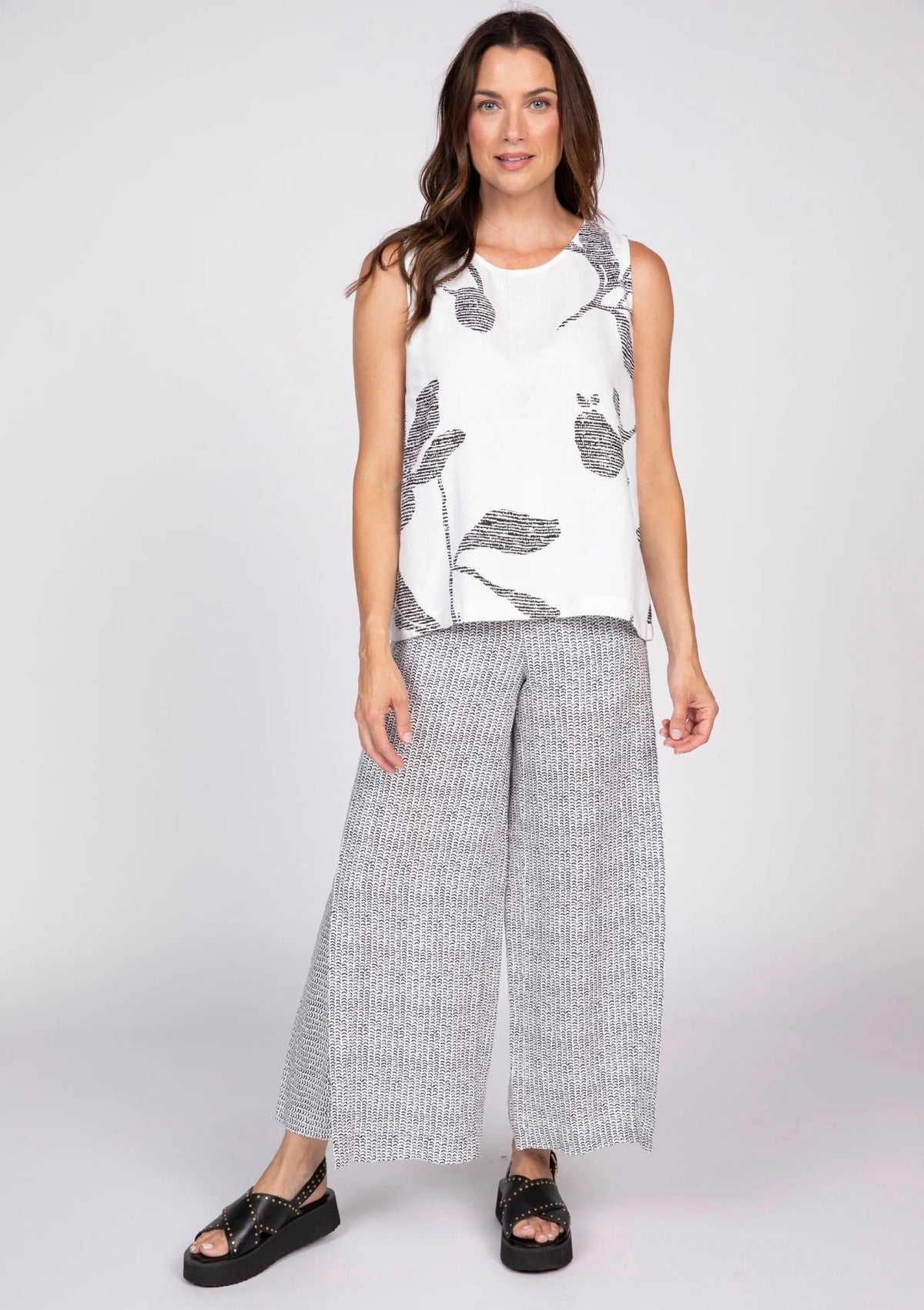 Olivia Women's floral bouquet tank - OLIVIA'S