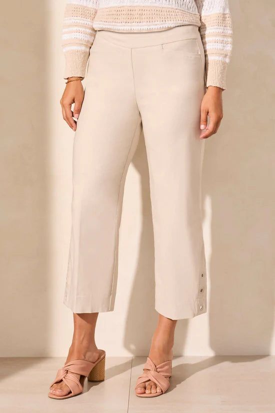 Flatten it Capri W/ Eyelets