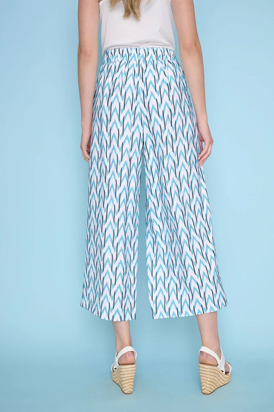 Tropic Breeze Crop Pants - OLIVIA'S