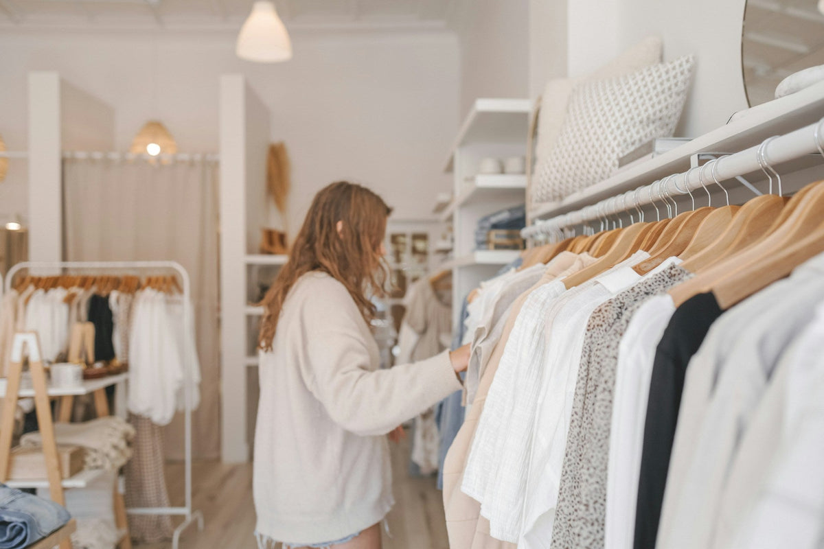 Smart Tips For Buying Women's Clothing On A Budget - OLIVIA'S