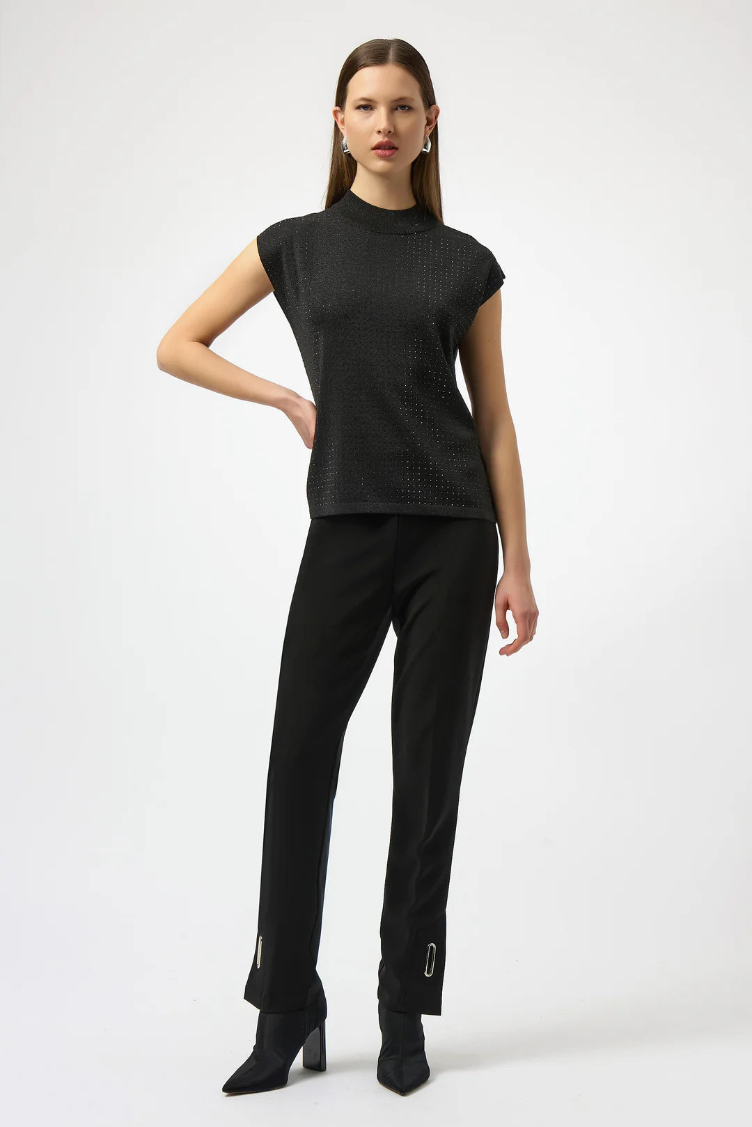 Sleeveless Pullover