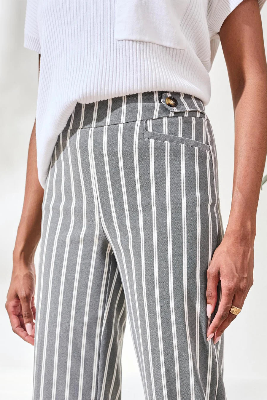 Tribal Pull-On Capri