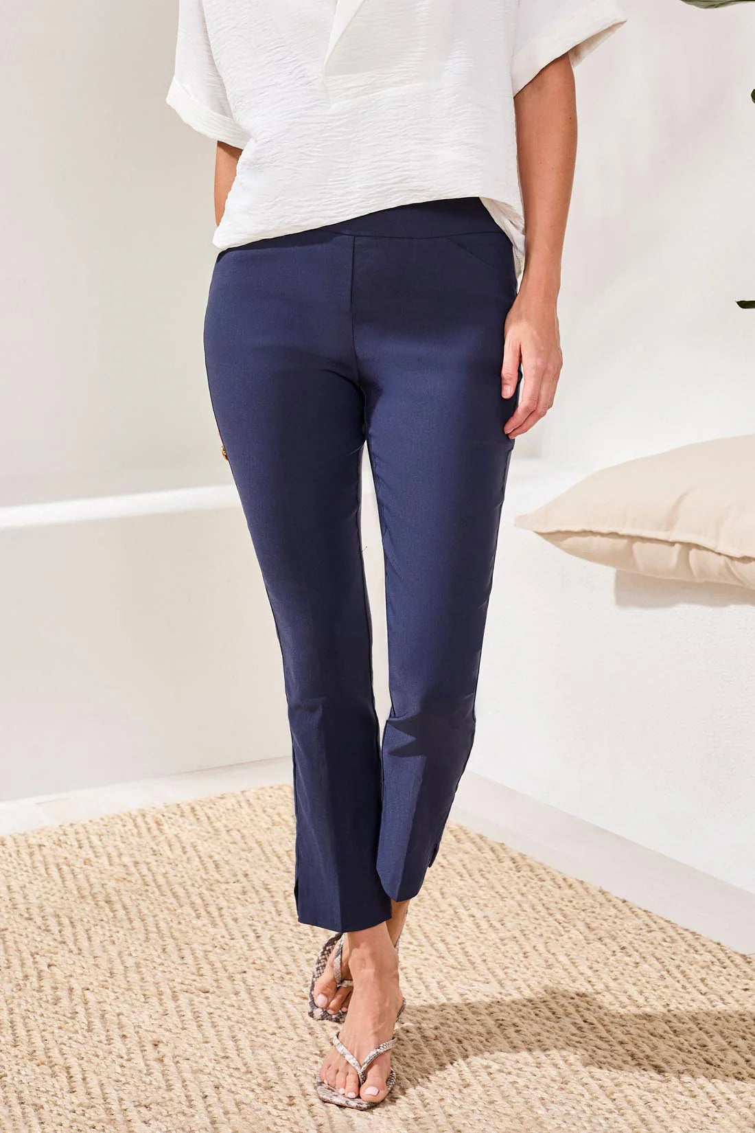 Flatten It Pull On Ankle Pant