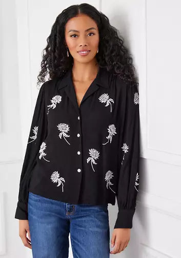 Embroidered Blouson Sleeve Top