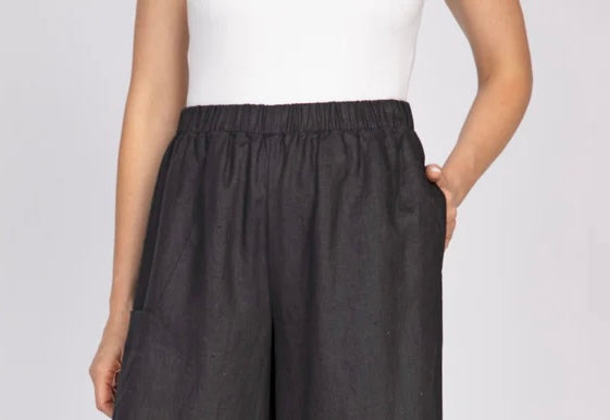 Olivia by Habitat women's black linen crossroads seamed pant with angled pleating and full elastic waist