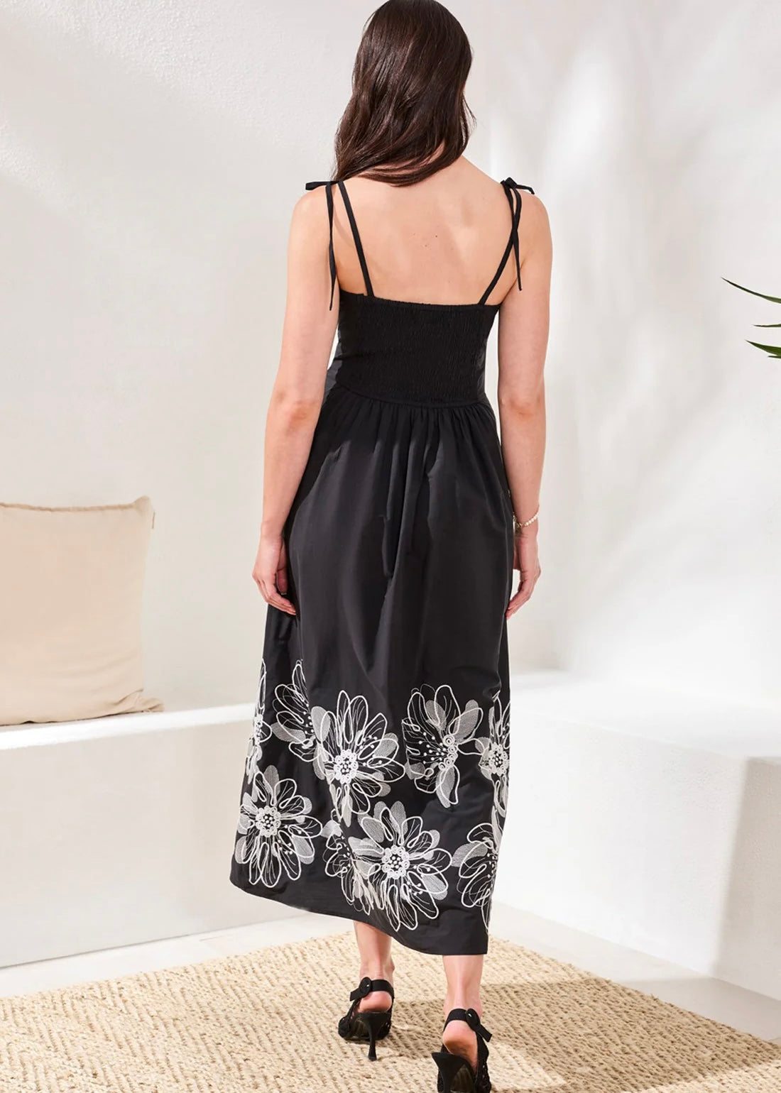 Womens Tribal Embroidered Square Neck Midi Dress in Black S