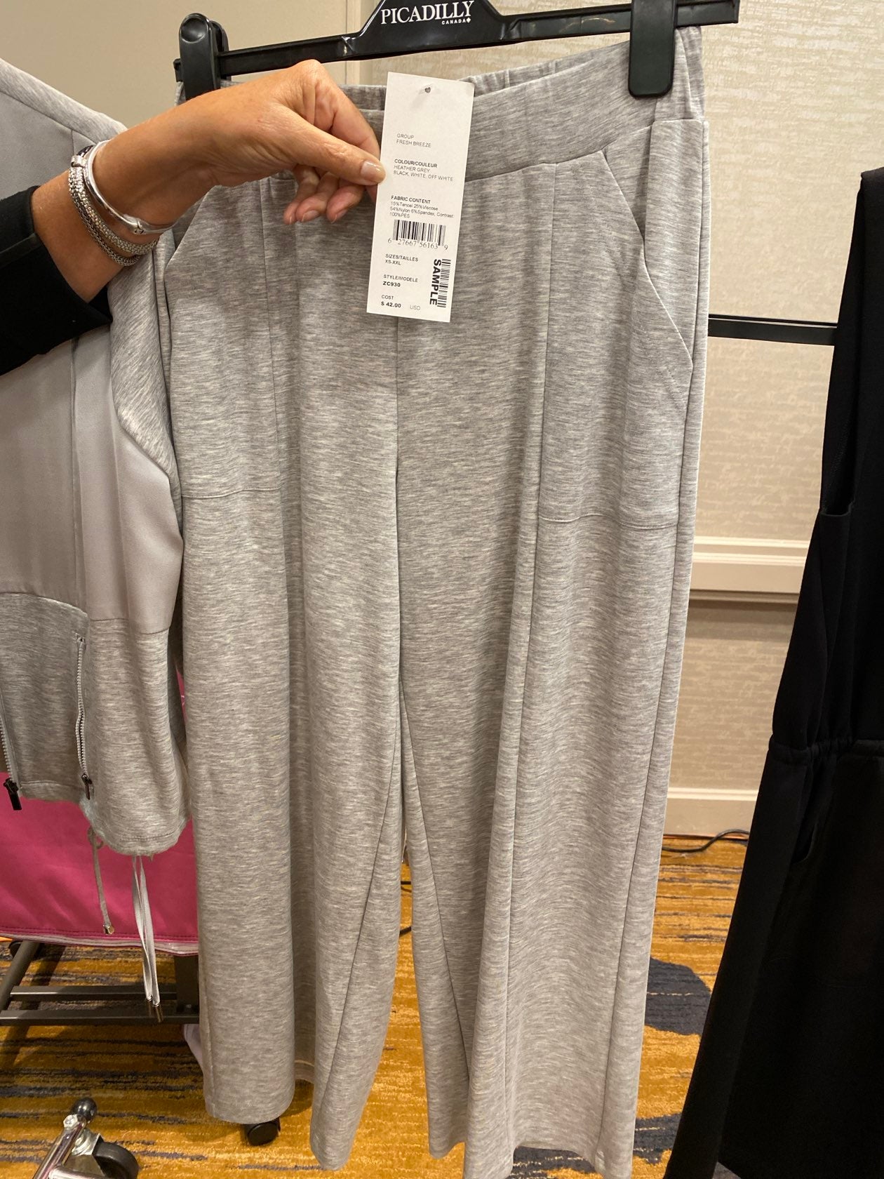 Amelia Cropped Knit Pant