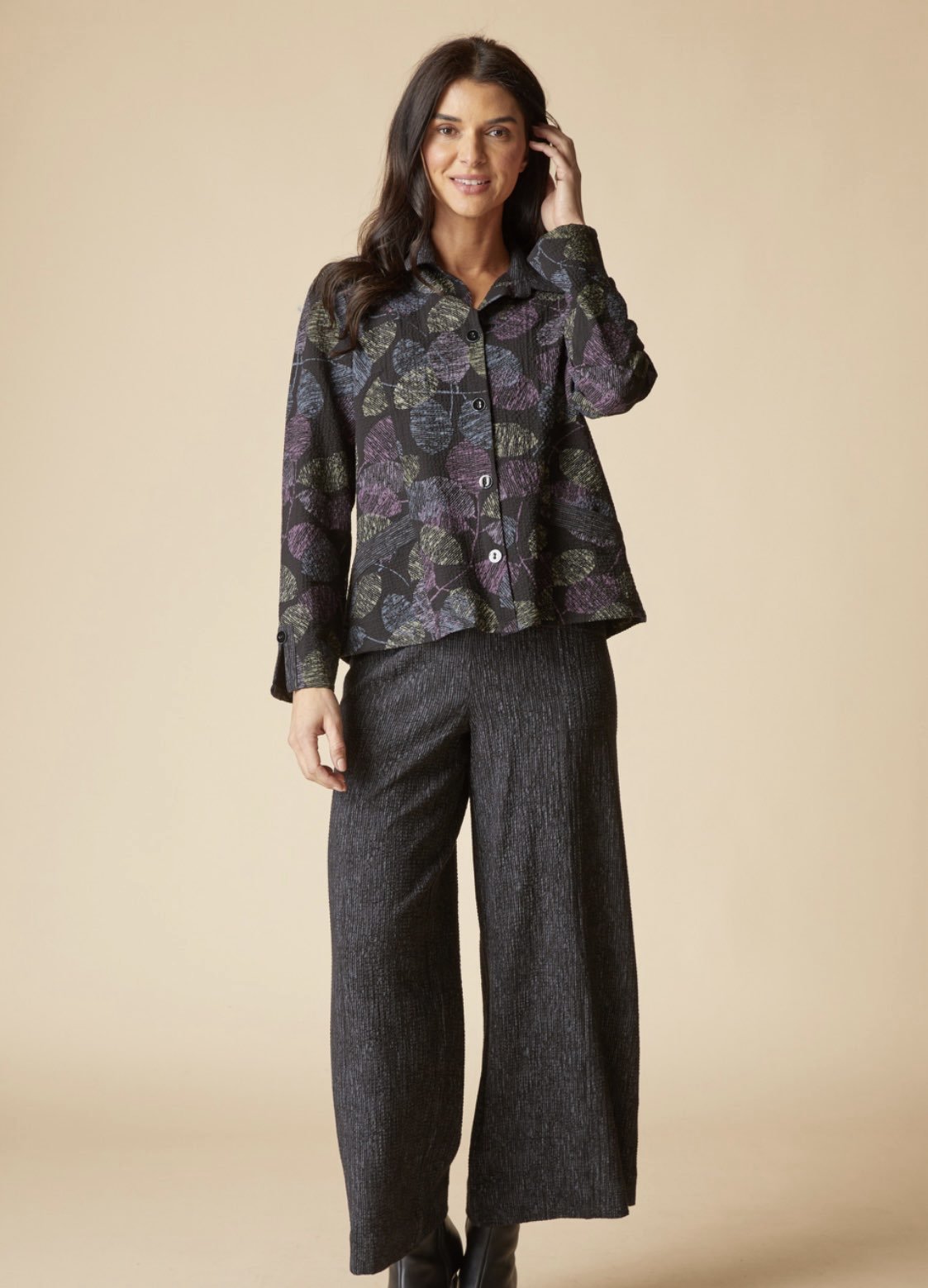 Habitat Women's Crinkle Crepe Scattered Leaves Shirt Jacket - OLIVIA'S