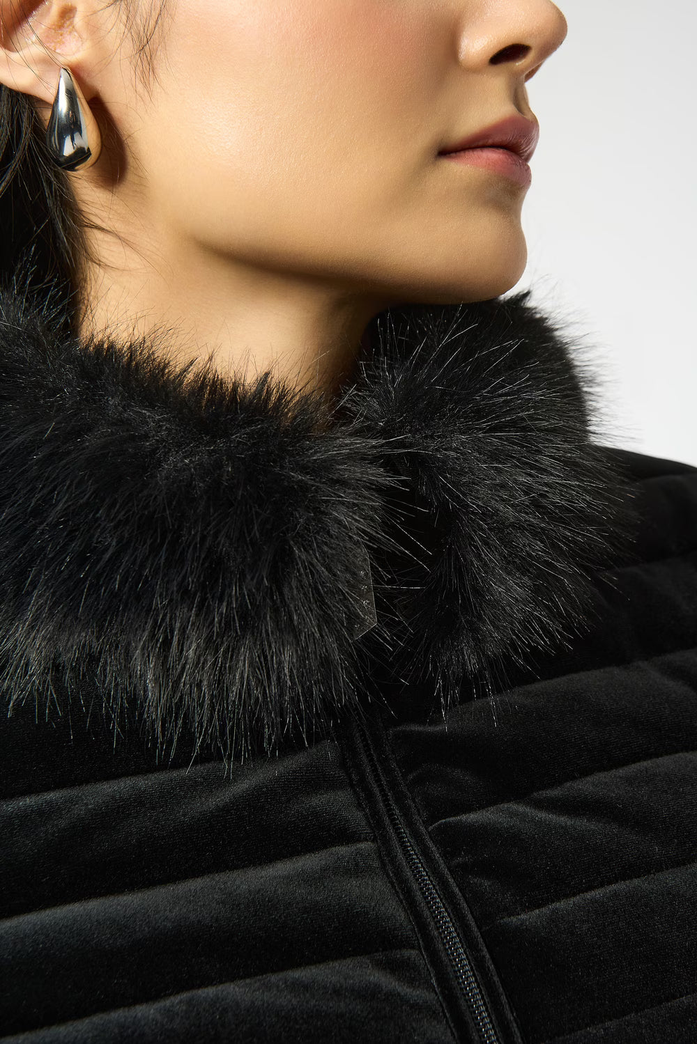 Puffer Jacket W/ Faux Fur Collar