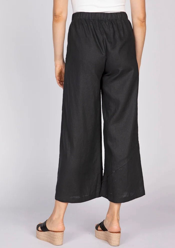 Olivia Women's Crossroads Seamed Pant - OLIVIA'S