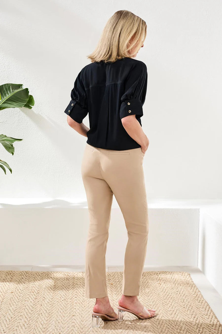 Flatten It Slim Pull-On Ankle Pant*