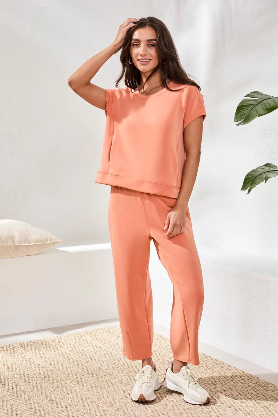 Cap-Sleeve Crew Neck Top*